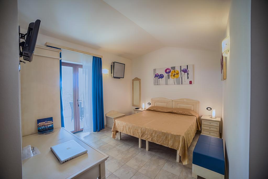 Hotel Ristorante Il Vascello Коста Рей Экстерьер фото