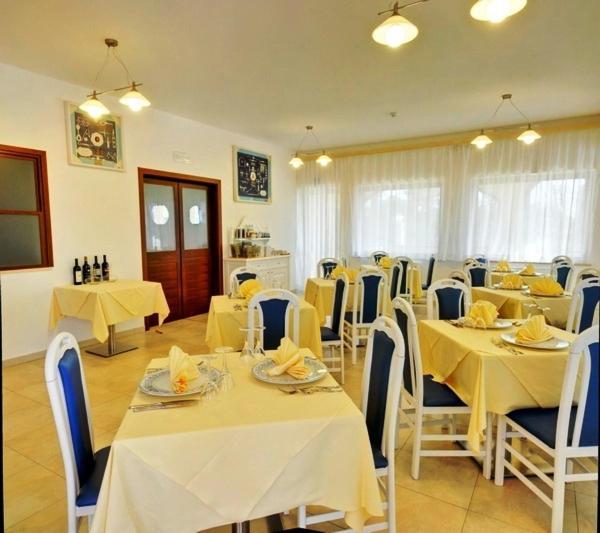 Hotel Ristorante Il Vascello Коста Рей Экстерьер фото